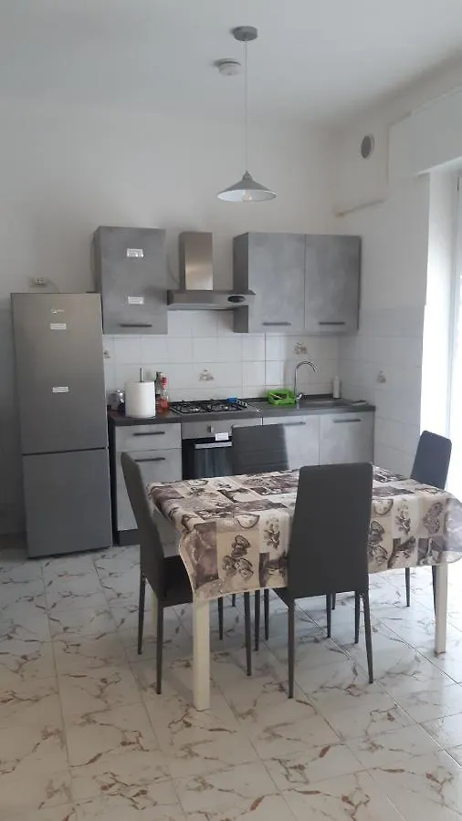 ホームステイ Casa Nerea - Camere Rooms ヴェローナ